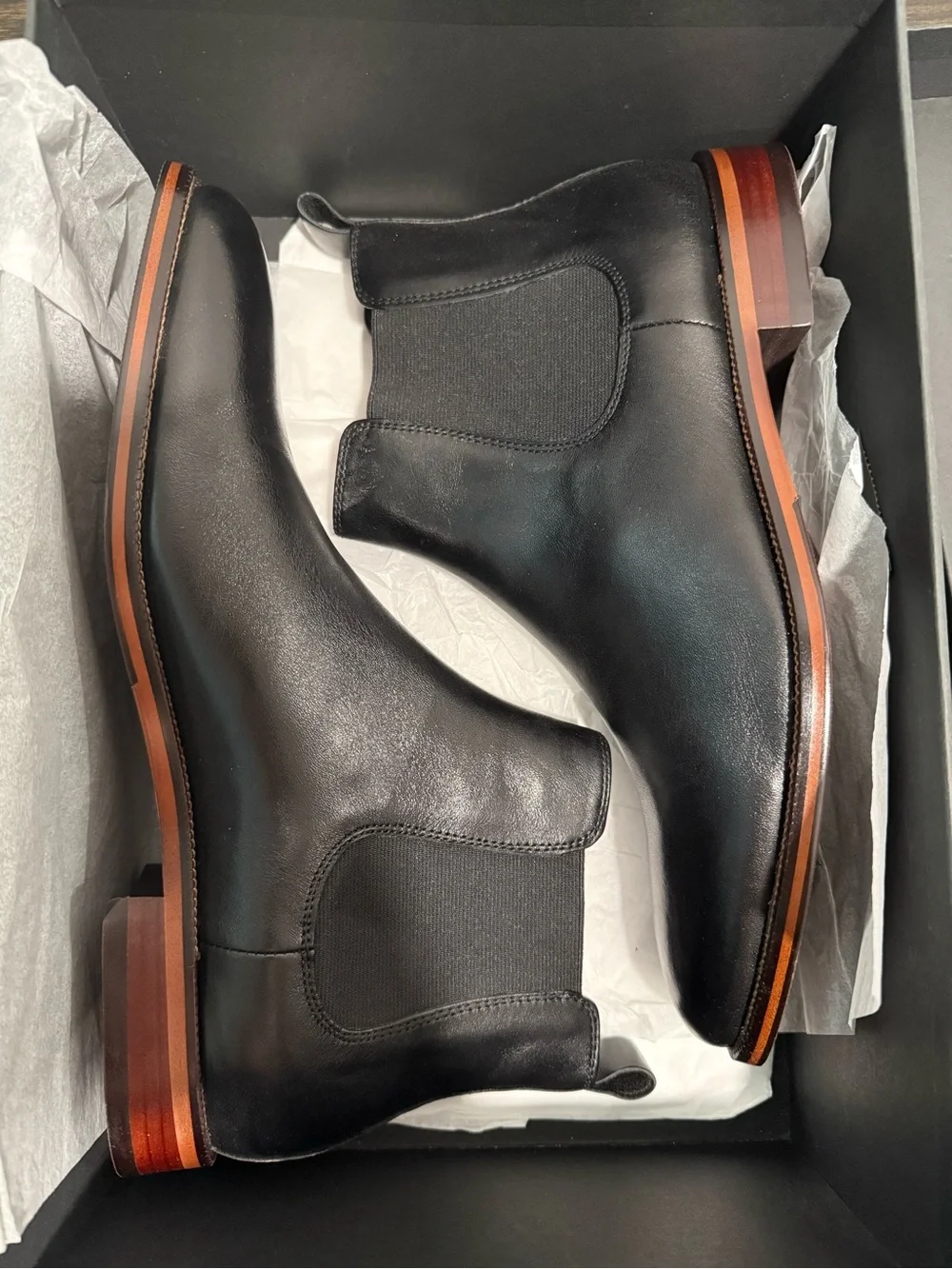NWB Classic Black Genuine Leather Chelsea Boots - Men's 10
